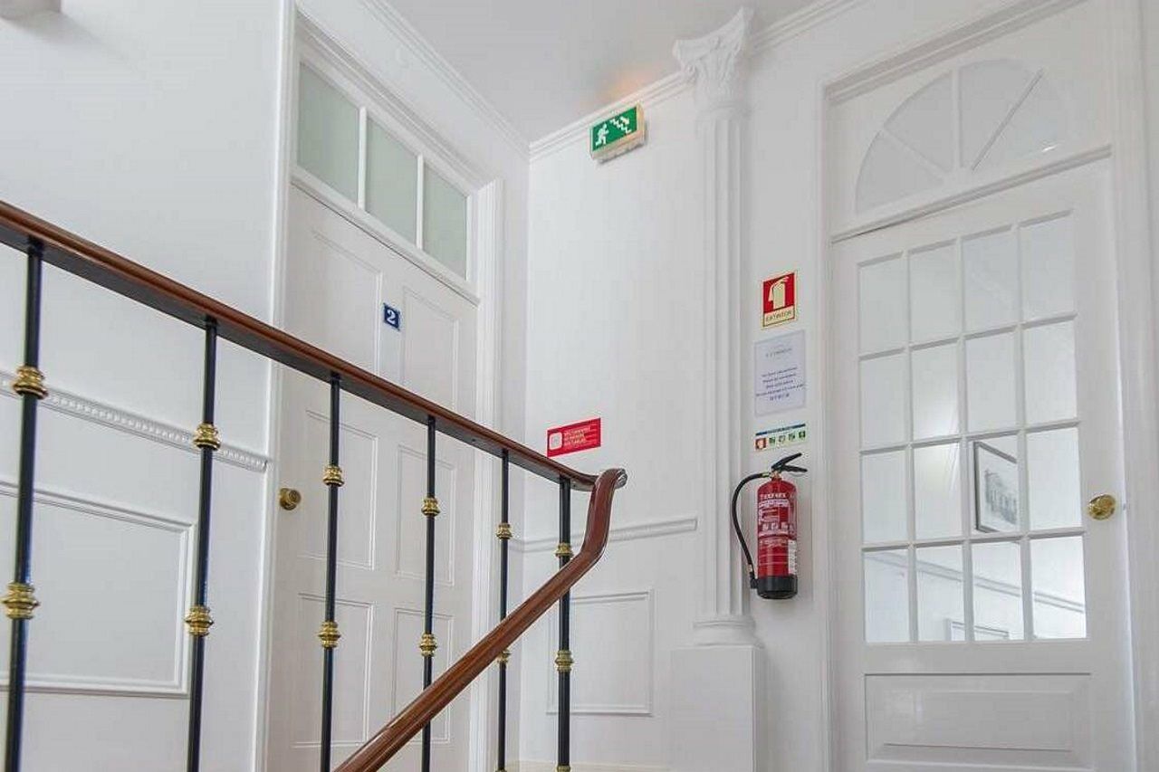 Comercial Boutique Guest House Ponta Delgada  Bagian luar foto
