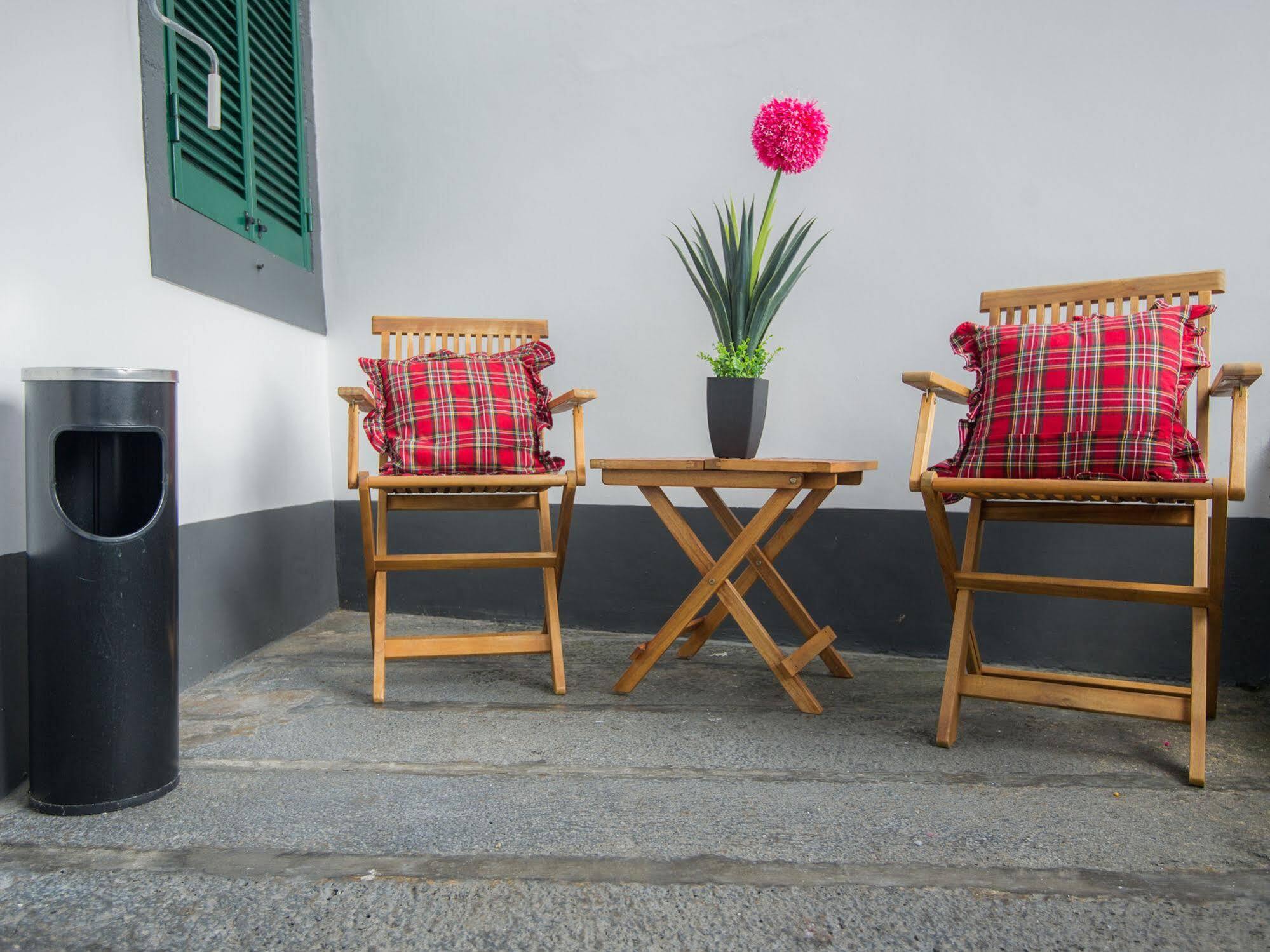 Comercial Boutique Guest House Ponta Delgada  Bagian luar foto